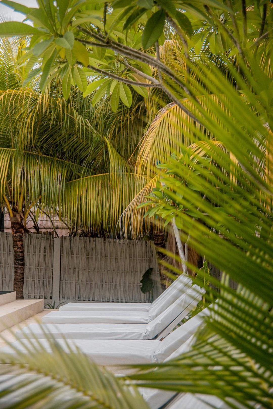 Hakuna Matata Resort Gili Air Exterior foto